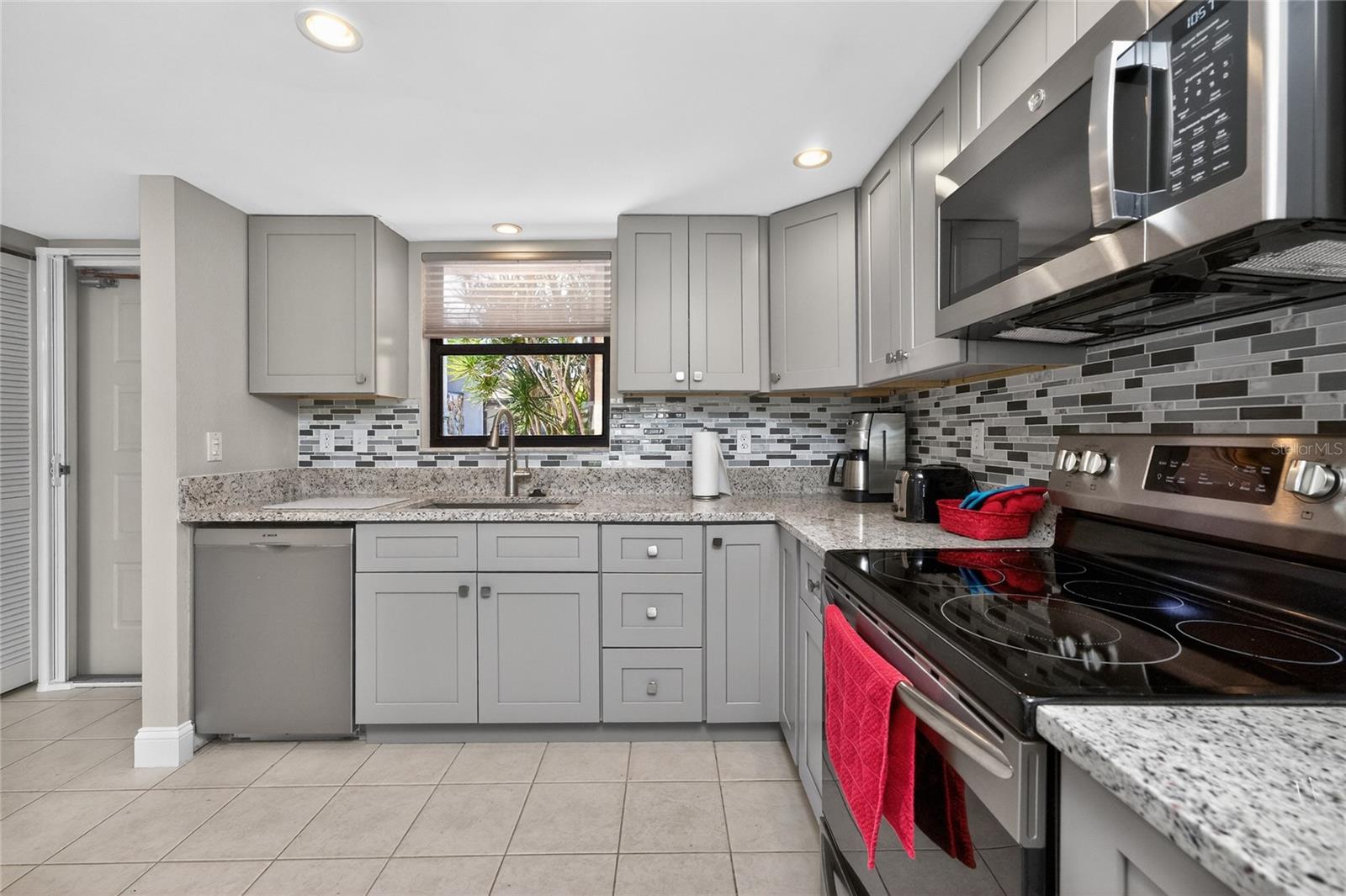 3670 BAL HARBOR BLVD #1F, PUNTA GORDA, FL — photo 11