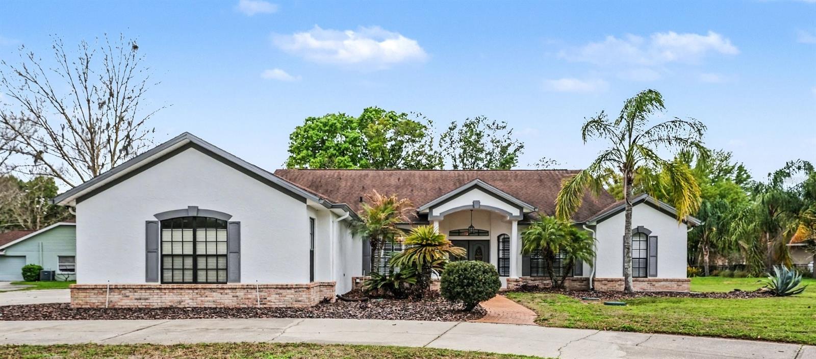 19216 RIDGELAKE DR, LUTZ, FL