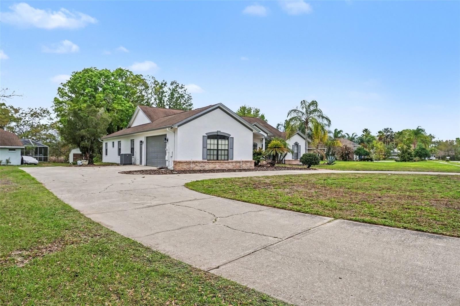 19216 RIDGELAKE DR, LUTZ, FL — photo 3