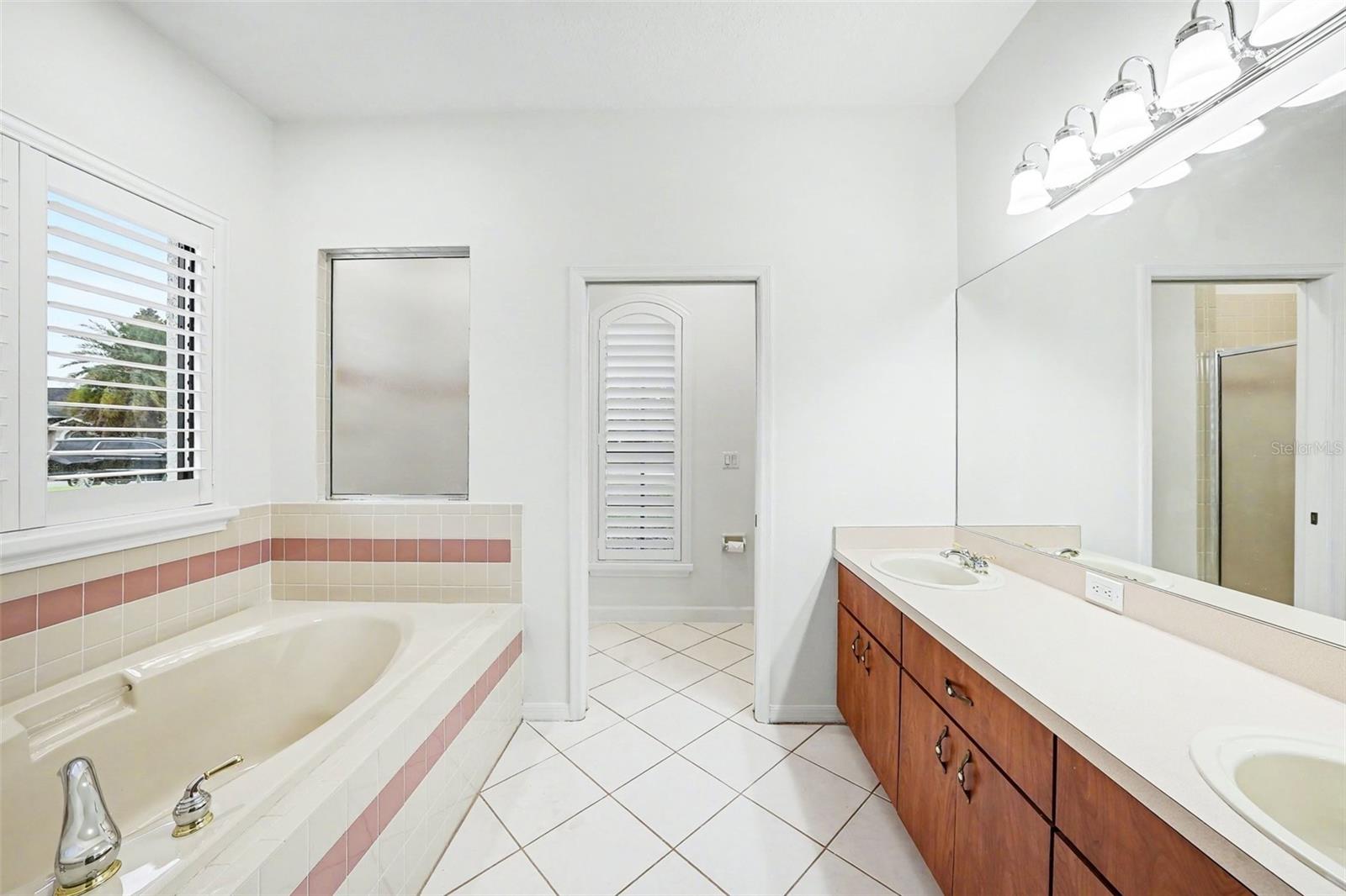 19216 RIDGELAKE DR, LUTZ, FL — photo 11