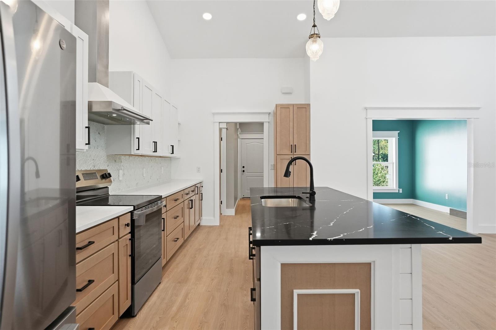34111 AUGUST AVE, WEBSTER, FL — photo 12