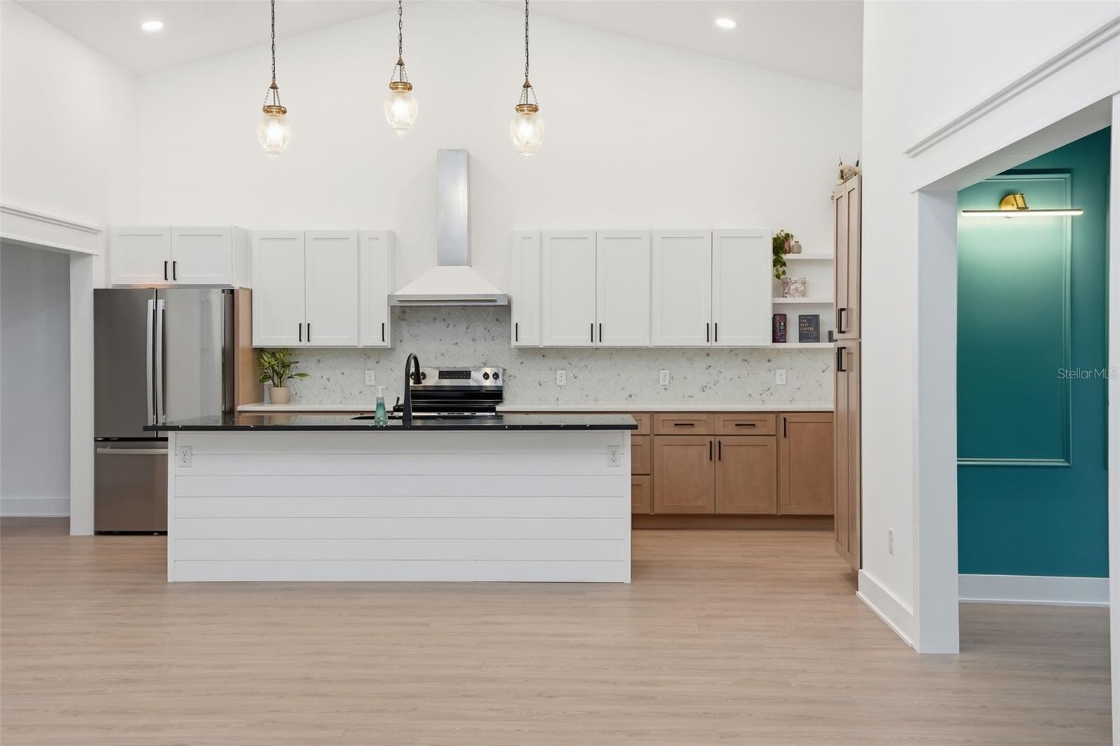 34111 AUGUST AVE, WEBSTER, FL — photo 19