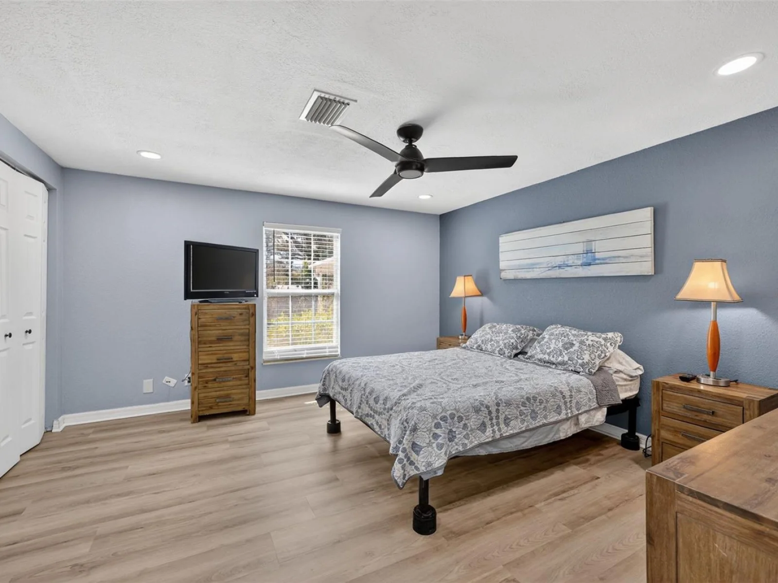 10262 MEMORIAL HWY, TAMPA, FL — photo 17