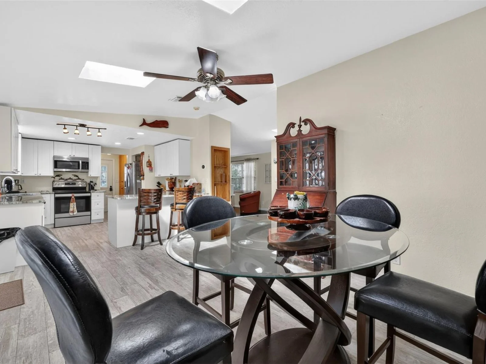 10262 MEMORIAL HWY, TAMPA, FL — photo 22