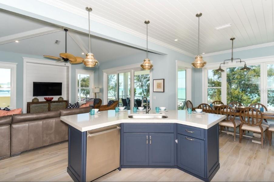 903 GULF DR S, BRADENTON BEACH, FL — photo 16