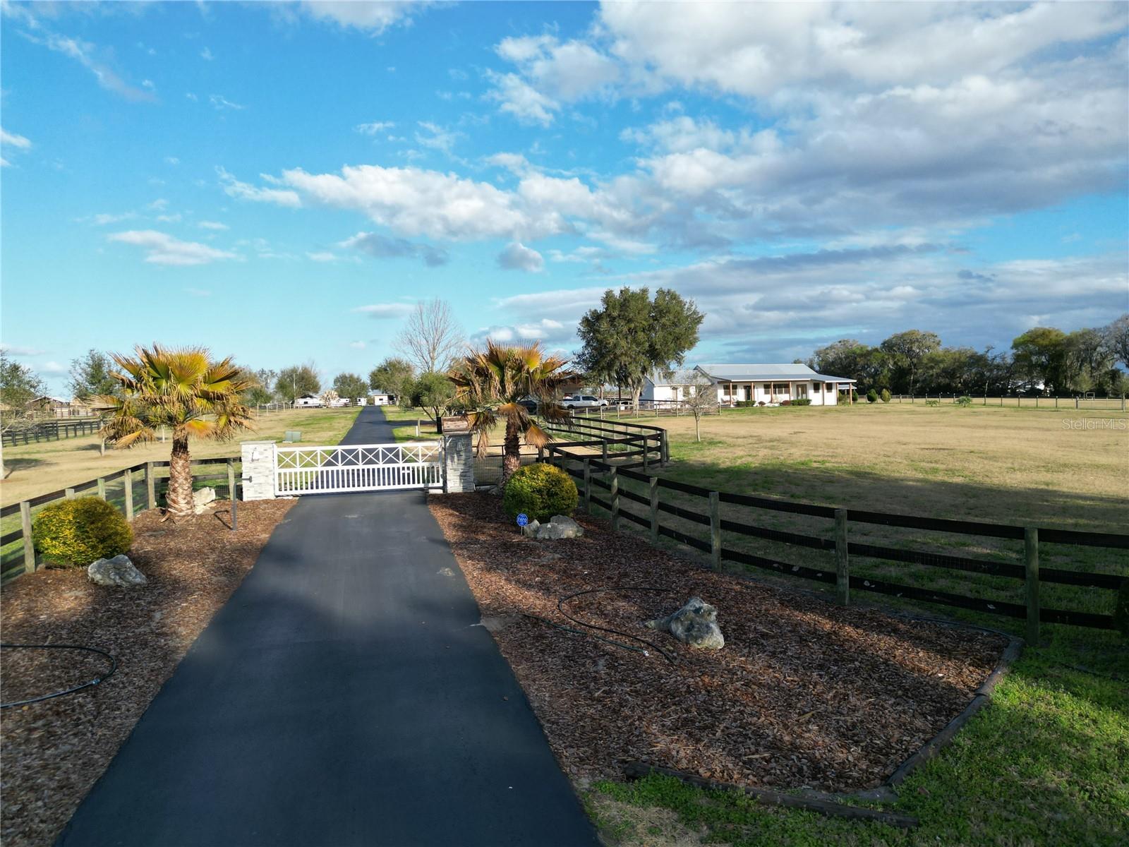12895 NW GAINESVILLE RD, REDDICK, FL