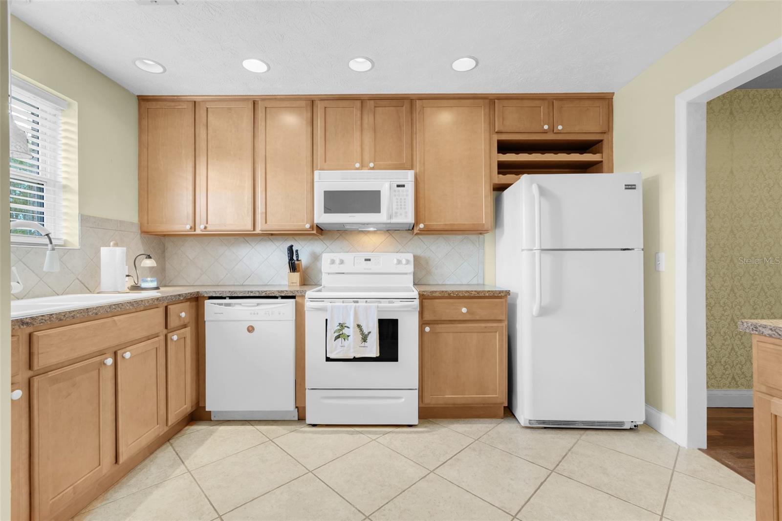 4224 LAKE UNDERHILL RD #8B8, ORLANDO, FL — photo 3