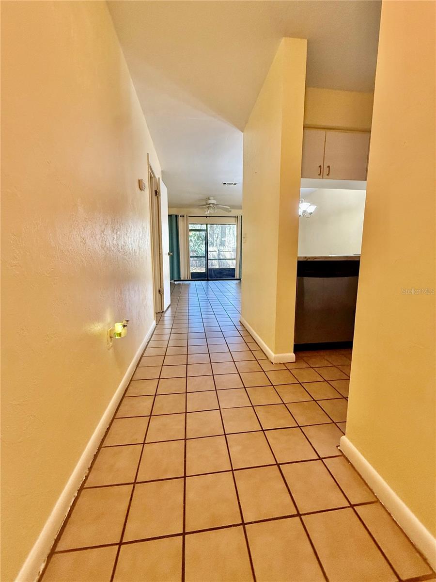 2735 SW 35TH PL #1604, GAINESVILLE, FL — photo 2