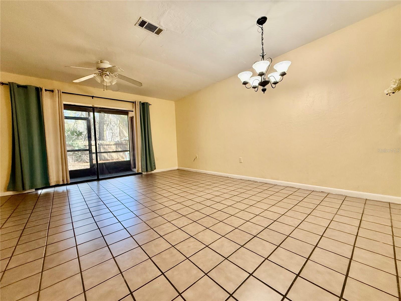 2735 SW 35TH PL #1604, GAINESVILLE, FL — photo 3