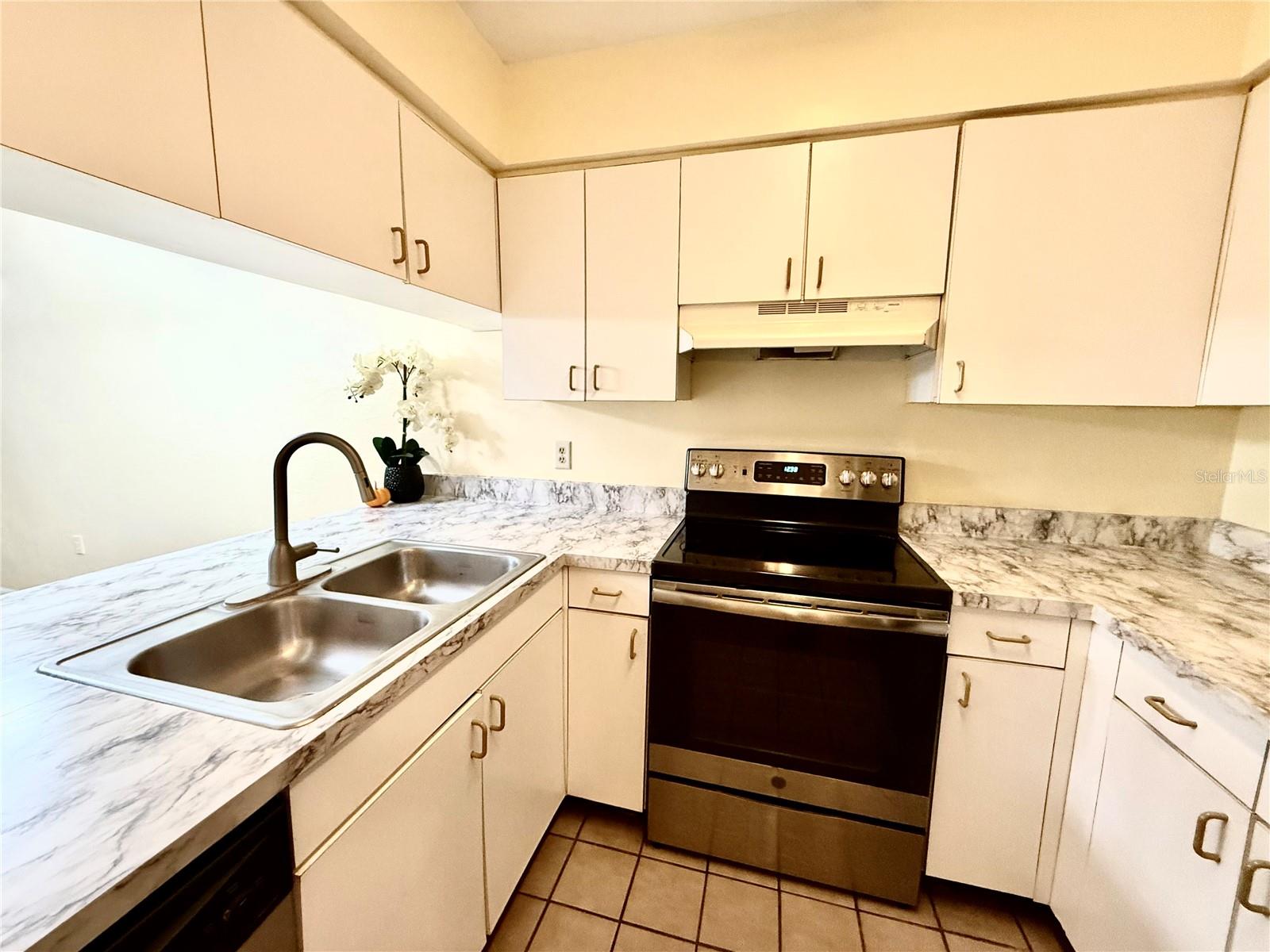 2735 SW 35TH PL #1604, GAINESVILLE, FL — photo 6