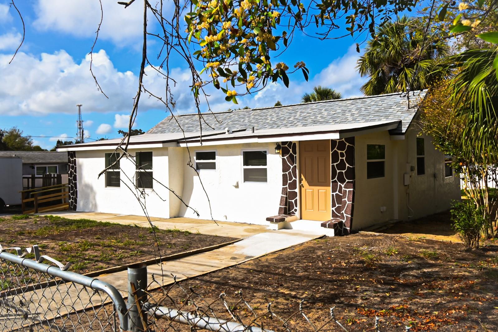 426 S DISSTON AVE, TARPON SPRINGS, FL