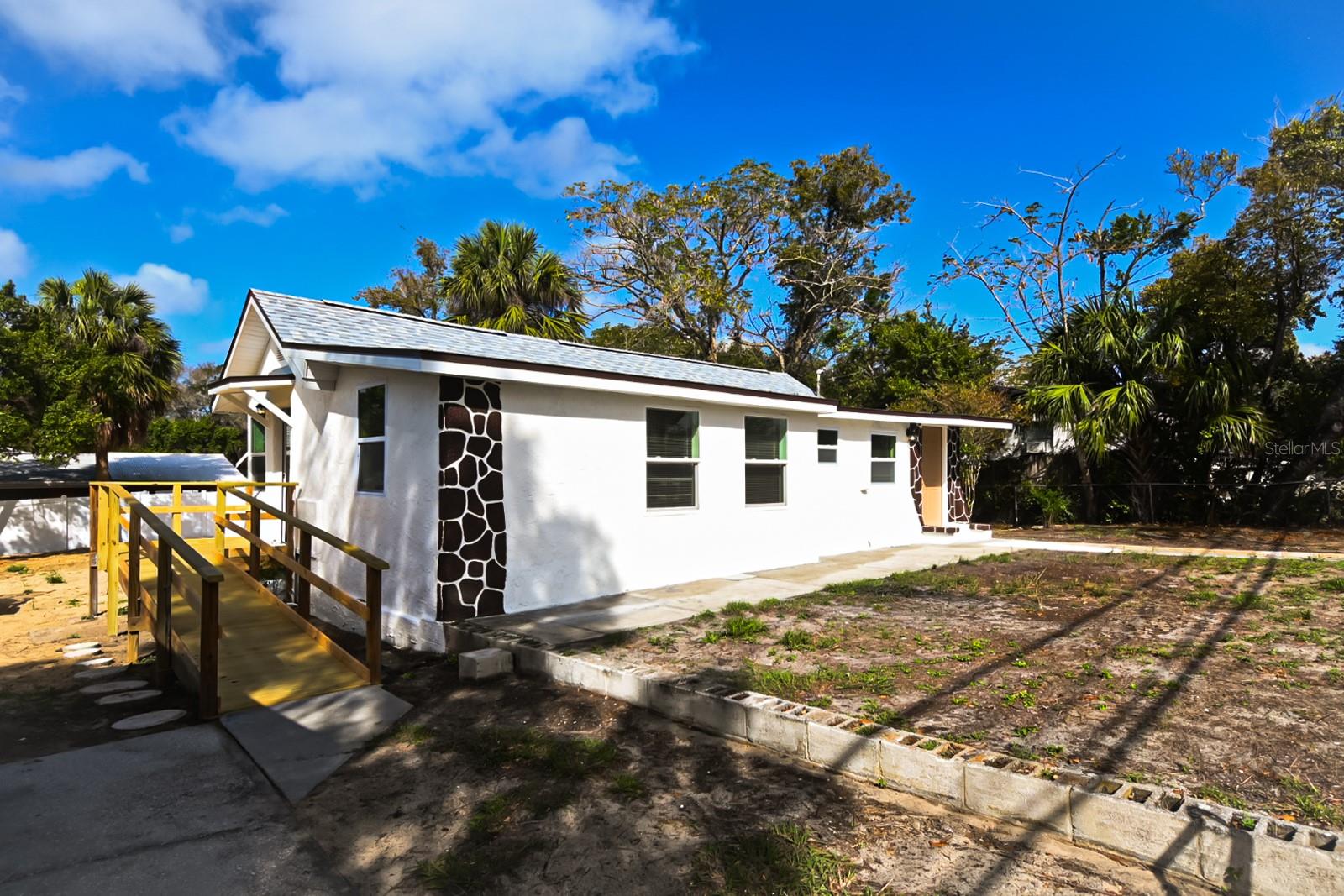 426 S DISSTON AVE, TARPON SPRINGS, FL — photo 5