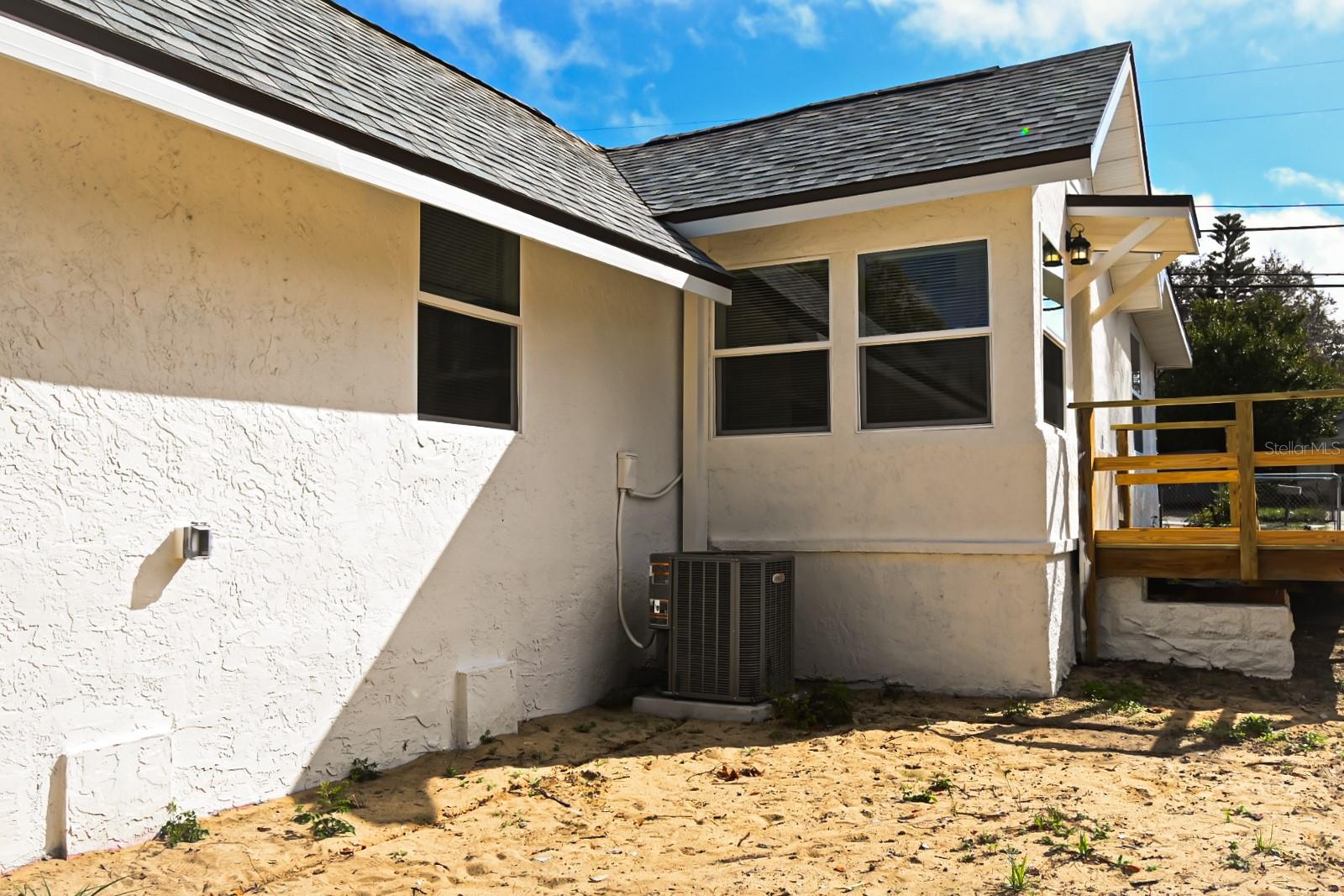 426 S DISSTON AVE, TARPON SPRINGS, FL — photo 8