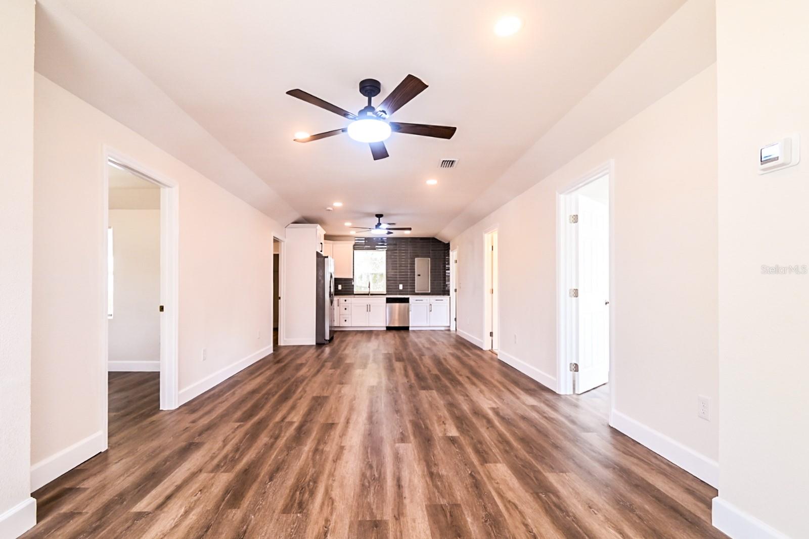 426 S DISSTON AVE, TARPON SPRINGS, FL — photo 12