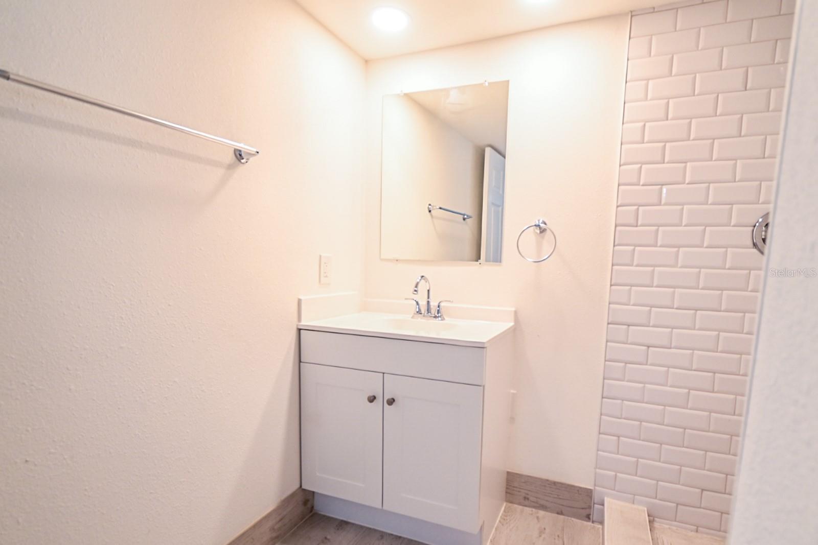 426 S DISSTON AVE, TARPON SPRINGS, FL — photo 23