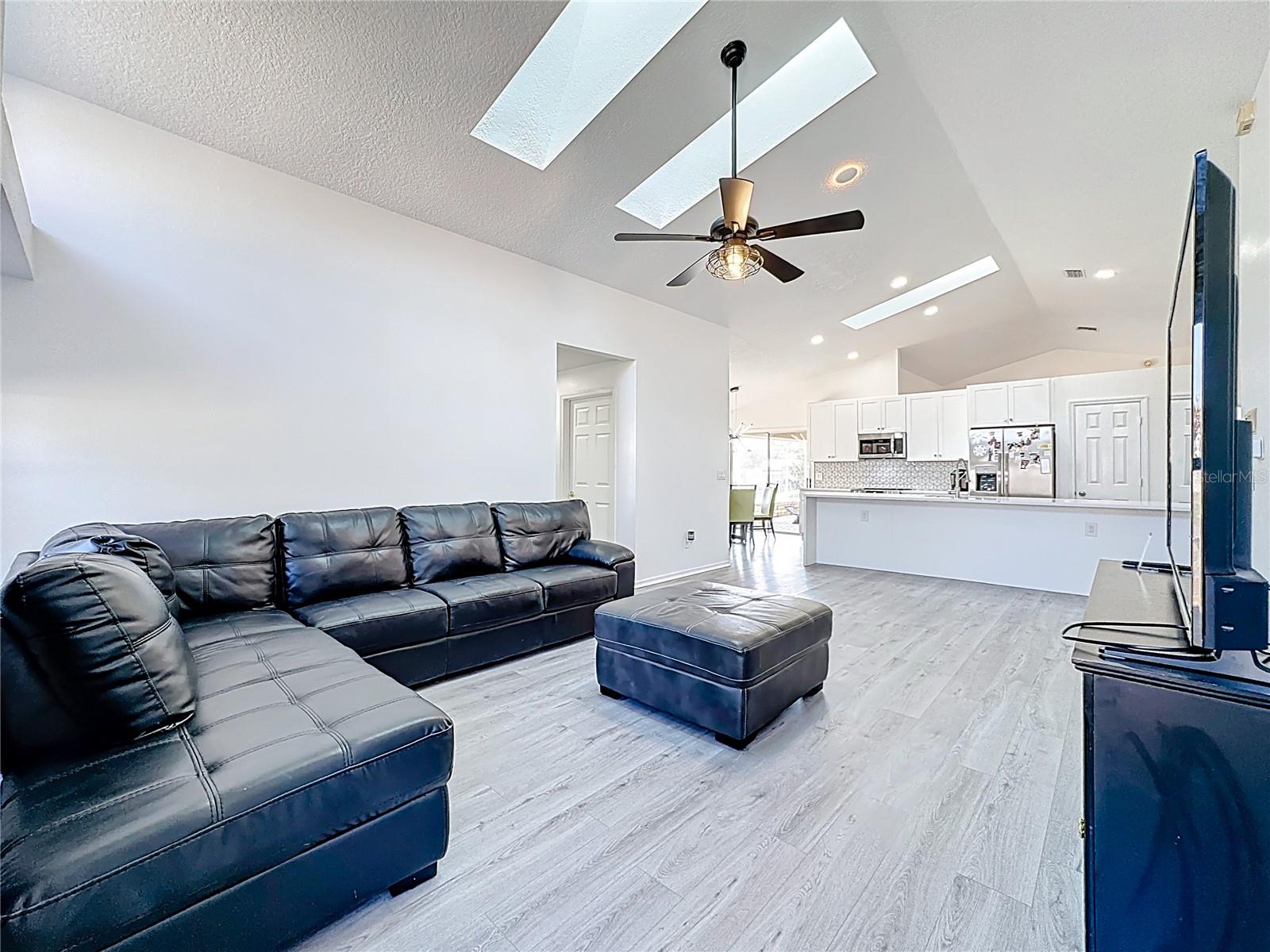 1125 ALMOND TREE CIR, ORLANDO, FL — photo 36