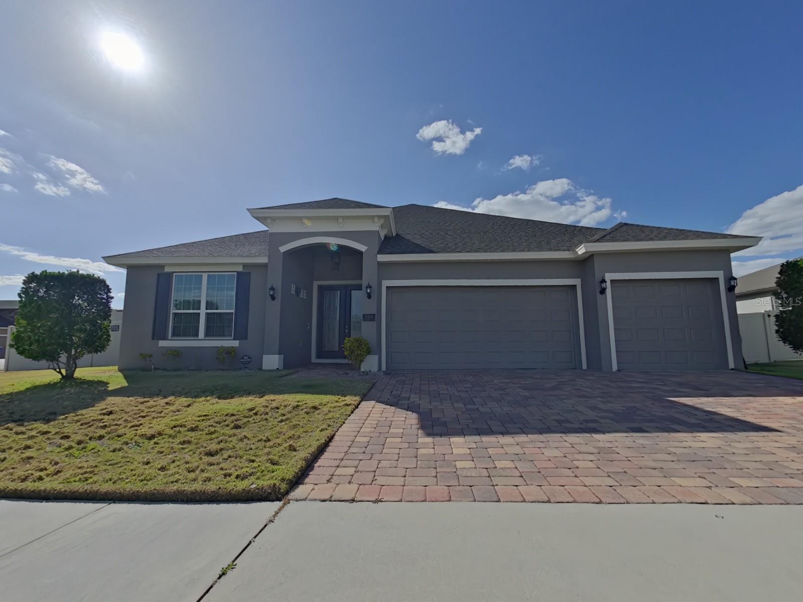 703 CALABRIA WAY, HOWEY IN THE HILLS, FL — photo 4