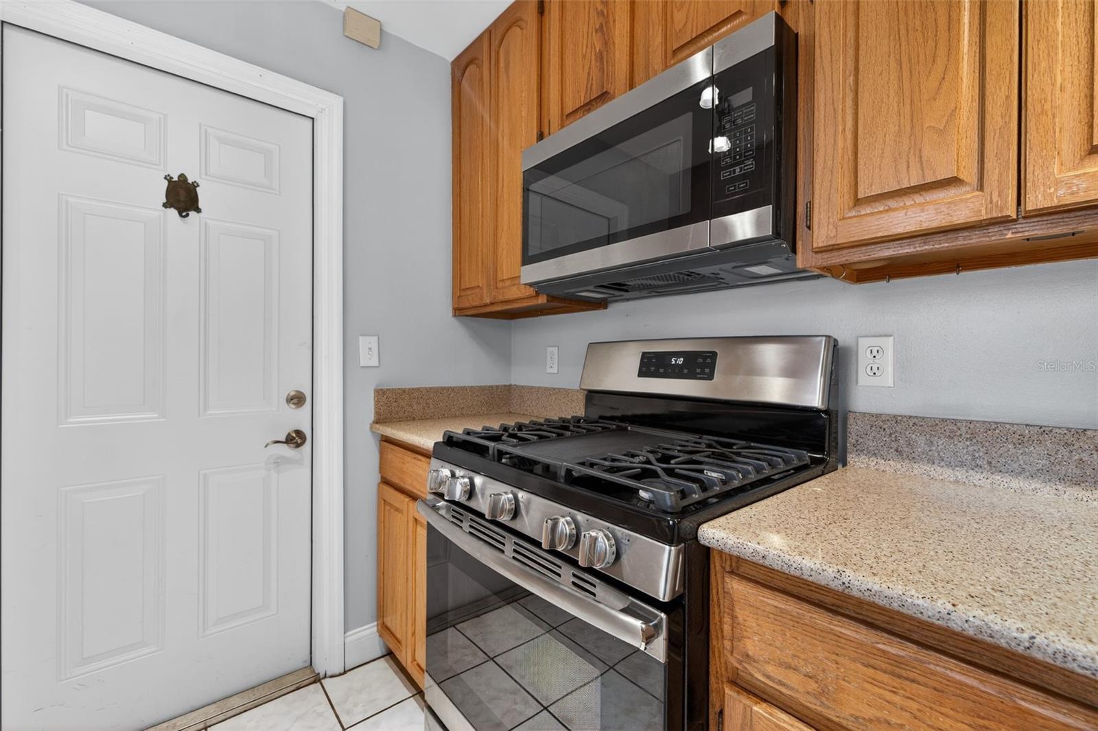 1414 85TH AVE N, ST PETERSBURG, FL — photo 12