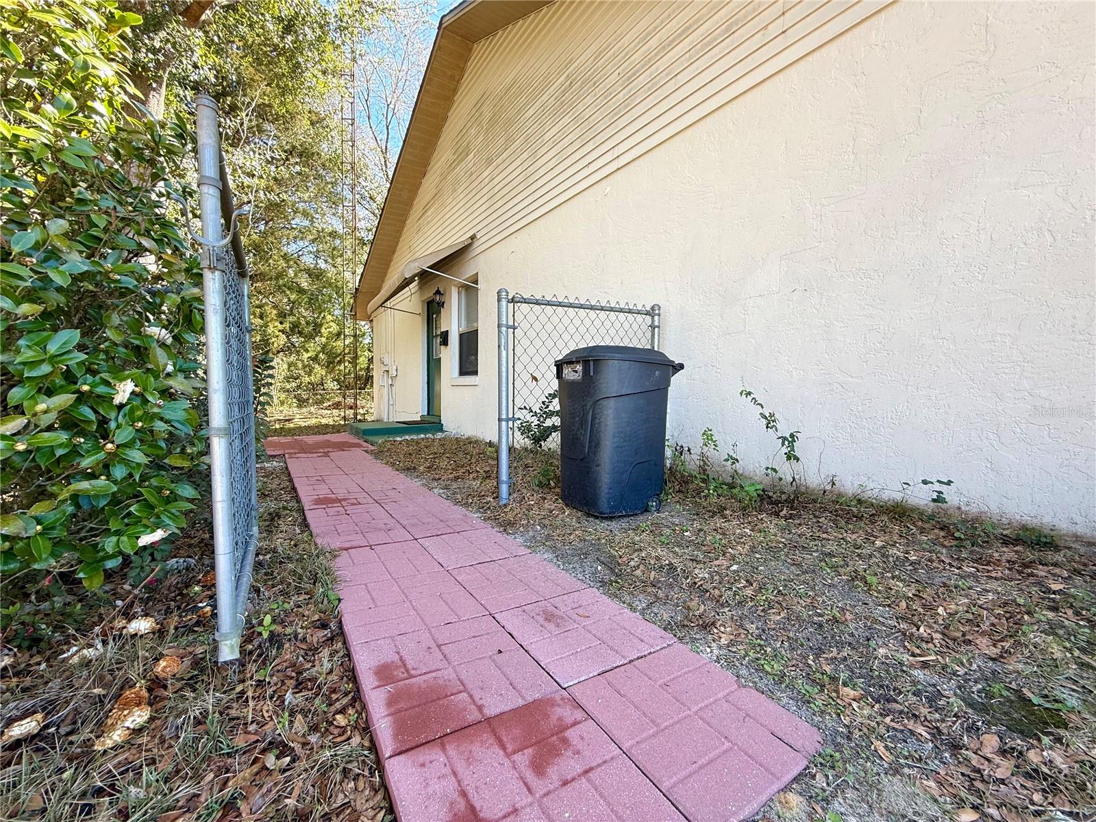 13718 SW 40TH CIR, OCALA, FL — photo 2