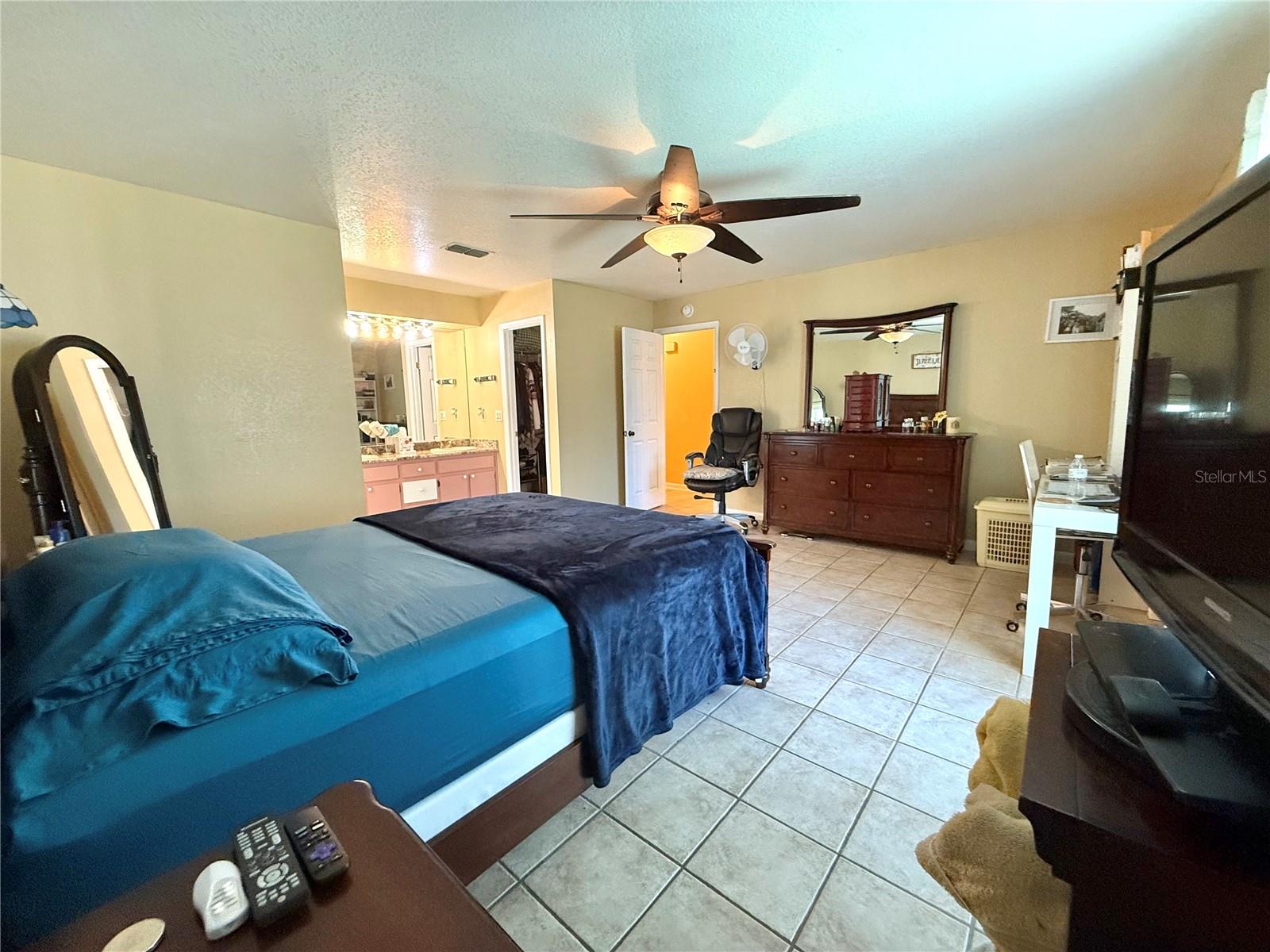 13718 SW 40TH CIR, OCALA, FL — photo 11