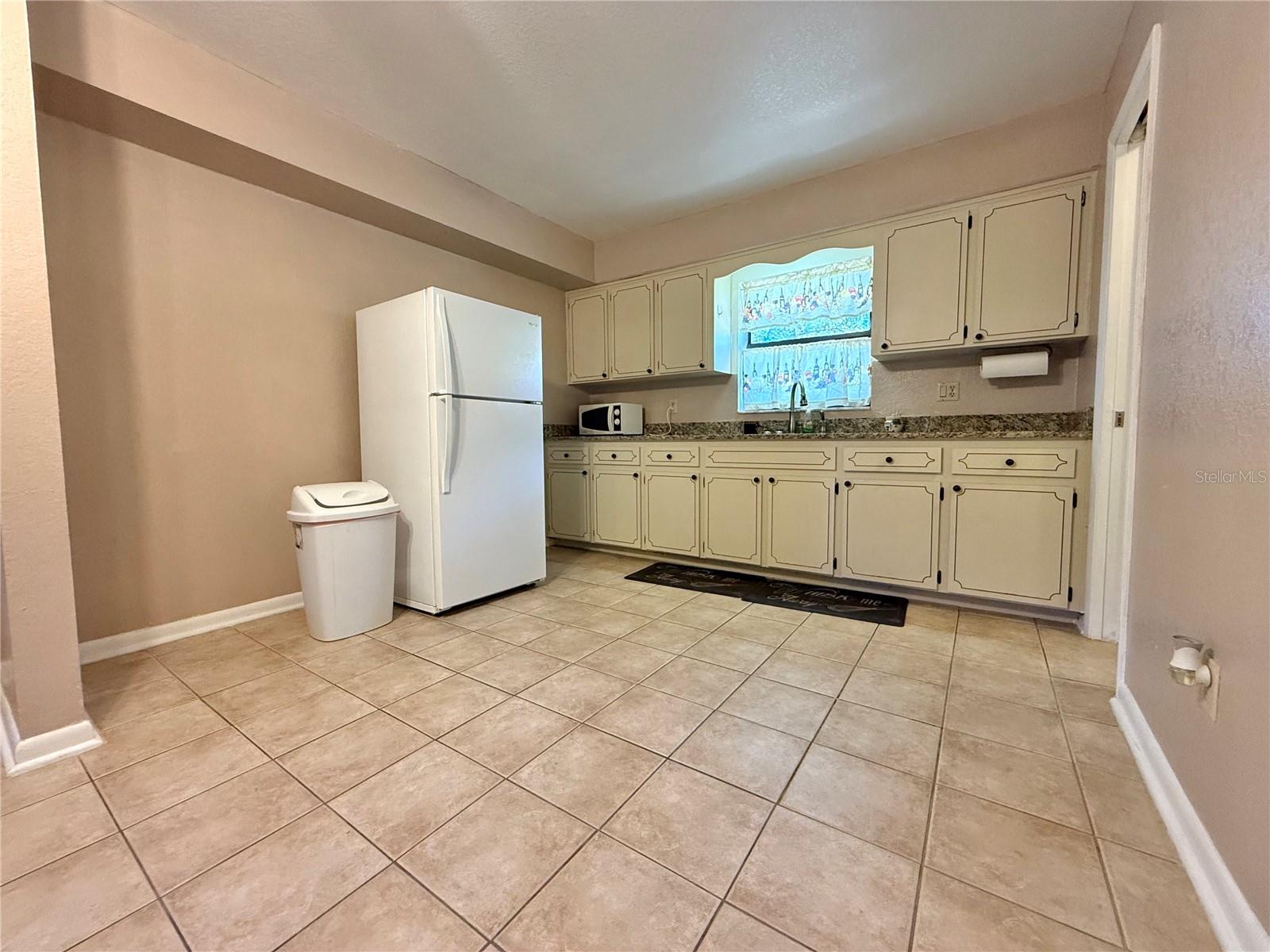 13718 SW 40TH CIR, OCALA, FL — photo 26