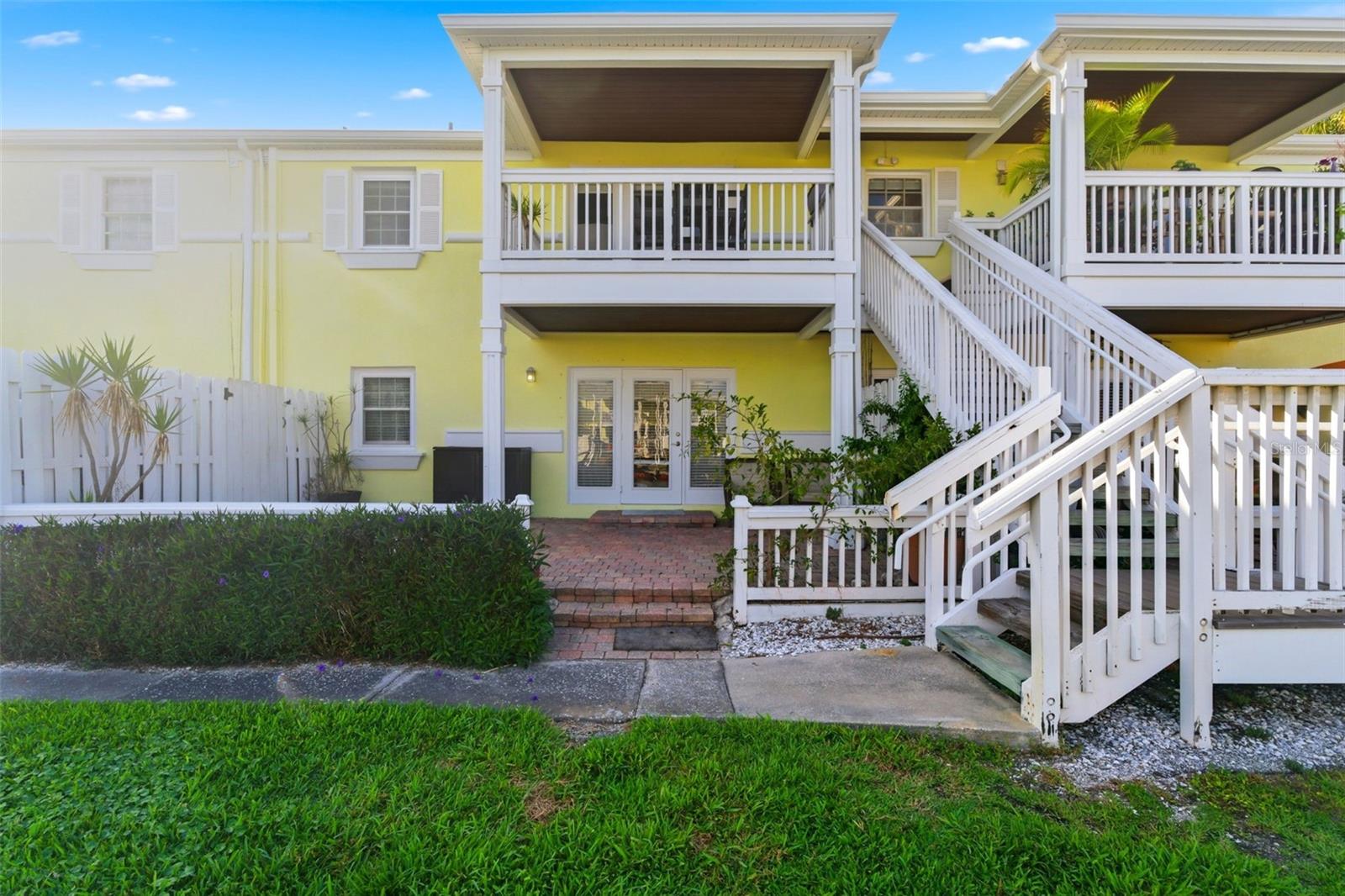 5174 BEACH DR SE #D, ST PETERSBURG, FL — photo 30