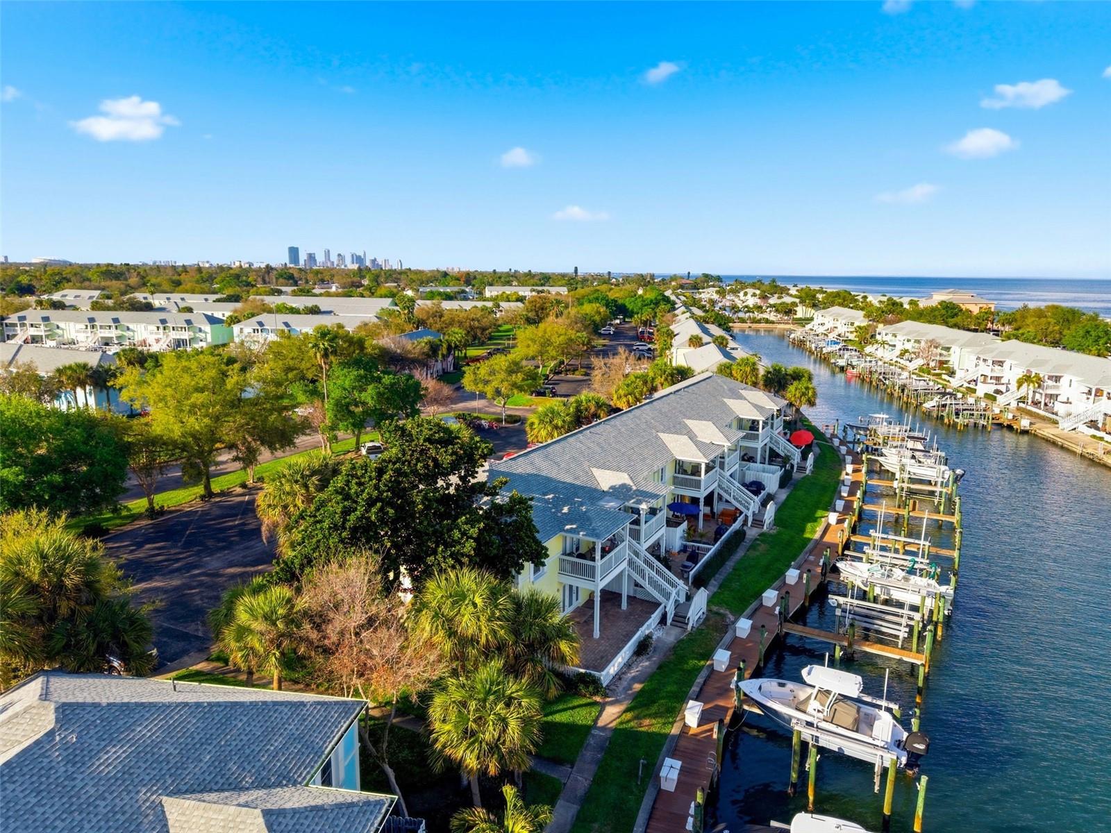 5174 BEACH DR SE #D, ST PETERSBURG, FL — photo 49