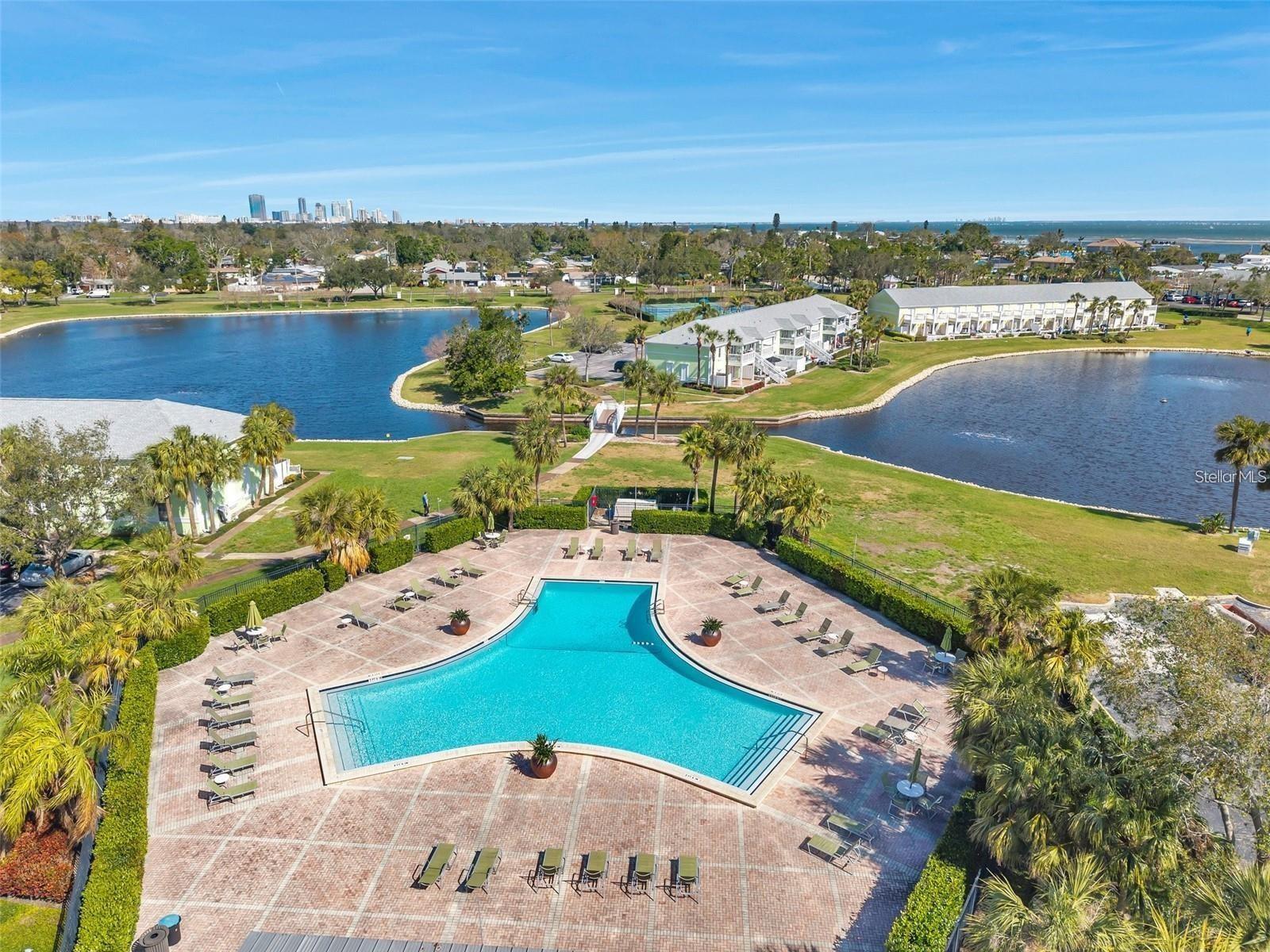 5174 BEACH DR SE #D, ST PETERSBURG, FL — photo 60