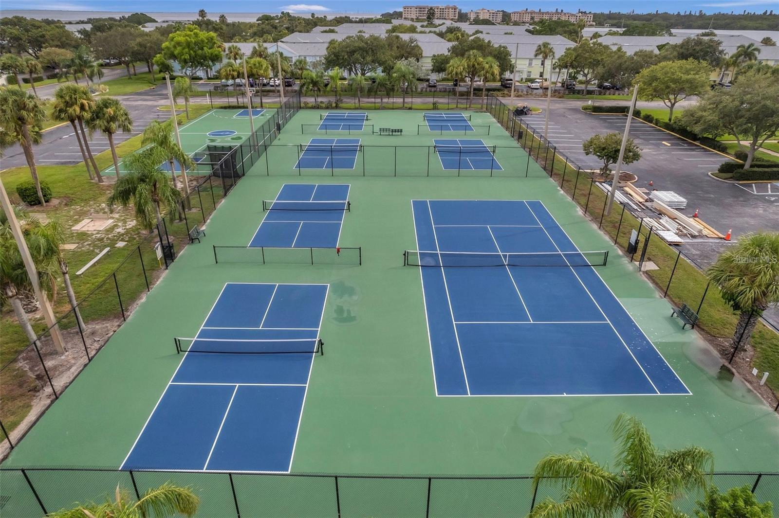 5174 BEACH DR SE #D, ST PETERSBURG, FL — photo 62