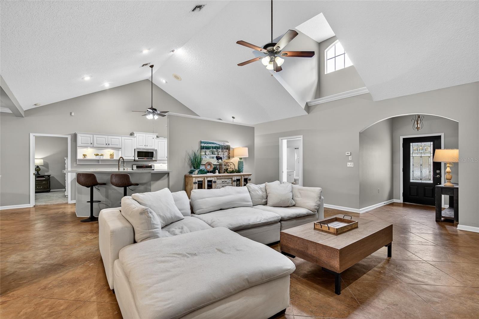 22301 CORONADO SOMERSET DR, SORRENTO, FL — photo 14