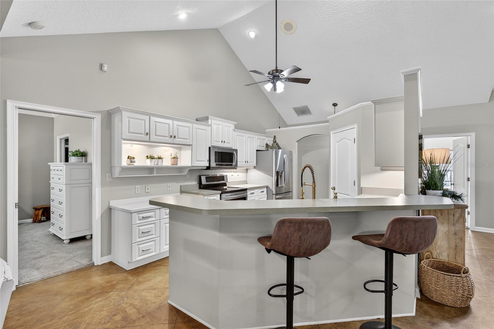 22301 CORONADO SOMERSET DR, SORRENTO, FL — photo 26