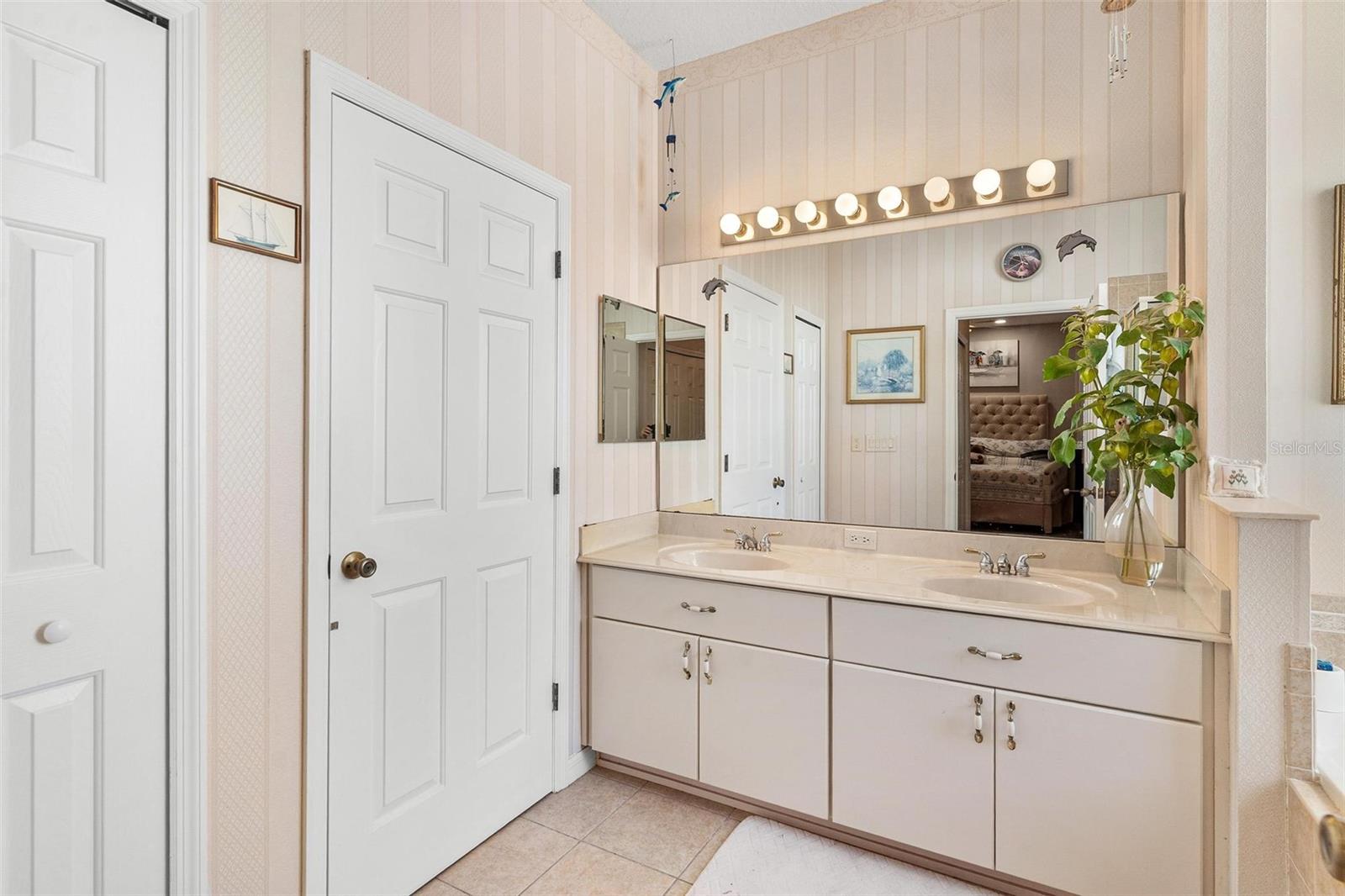 5245 CHINA SEA DR, TAVARES, FL — photo 36