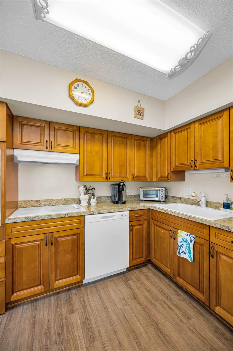 2404 FLORENTINE WAY #20, CLEARWATER, FL — photo 19
