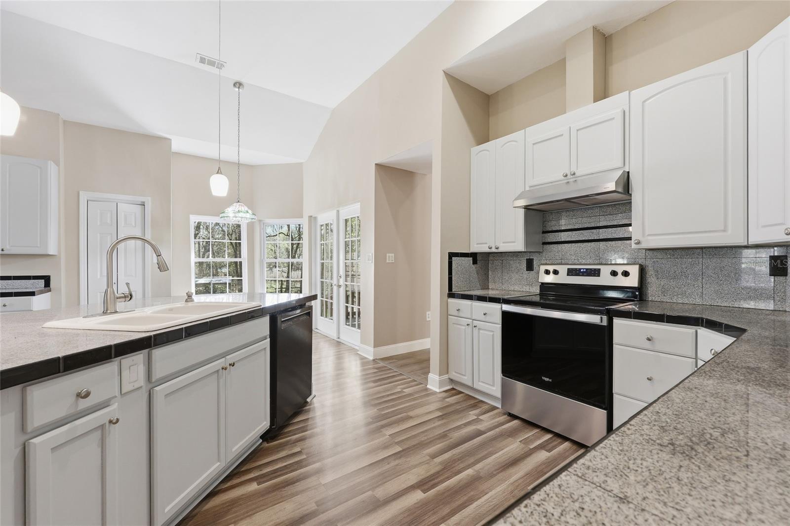 19513 NW 240TH LN, HIGH SPRINGS, FL — photo 9