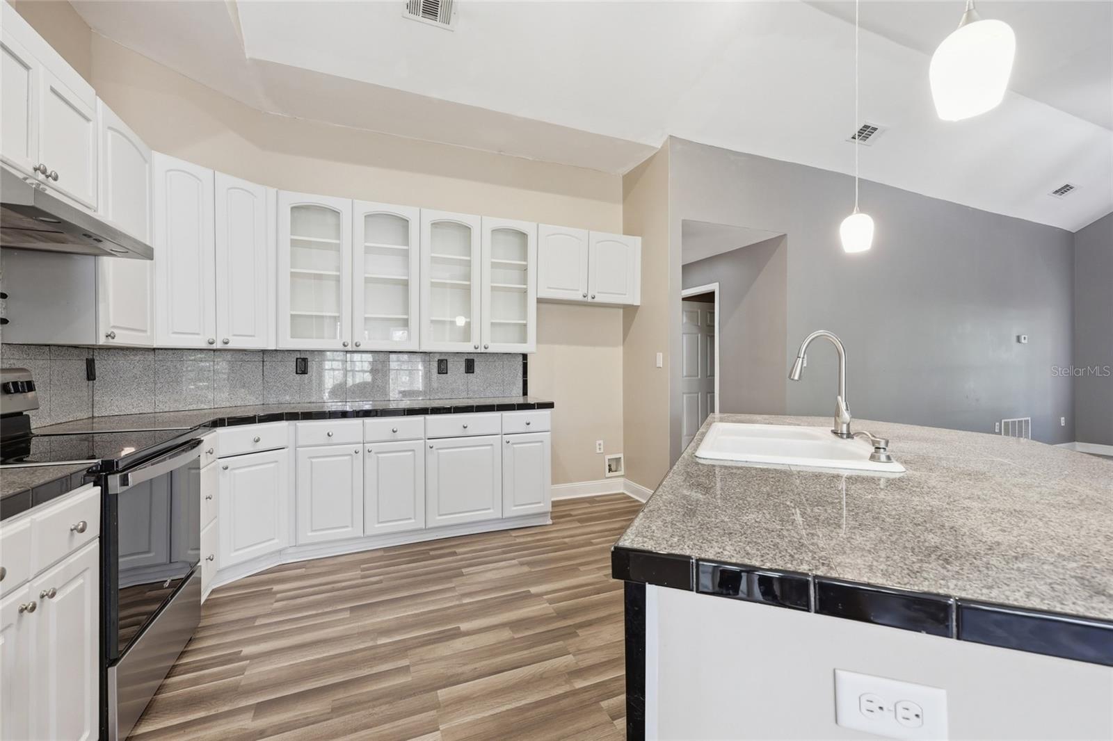 19513 NW 240TH LN, HIGH SPRINGS, FL — photo 11