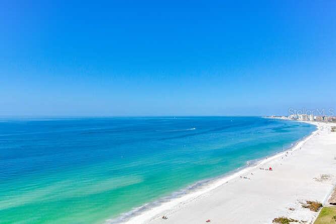 1520 GULF BLVD #1602, CLEARWATER BEACH, FL — photo 2