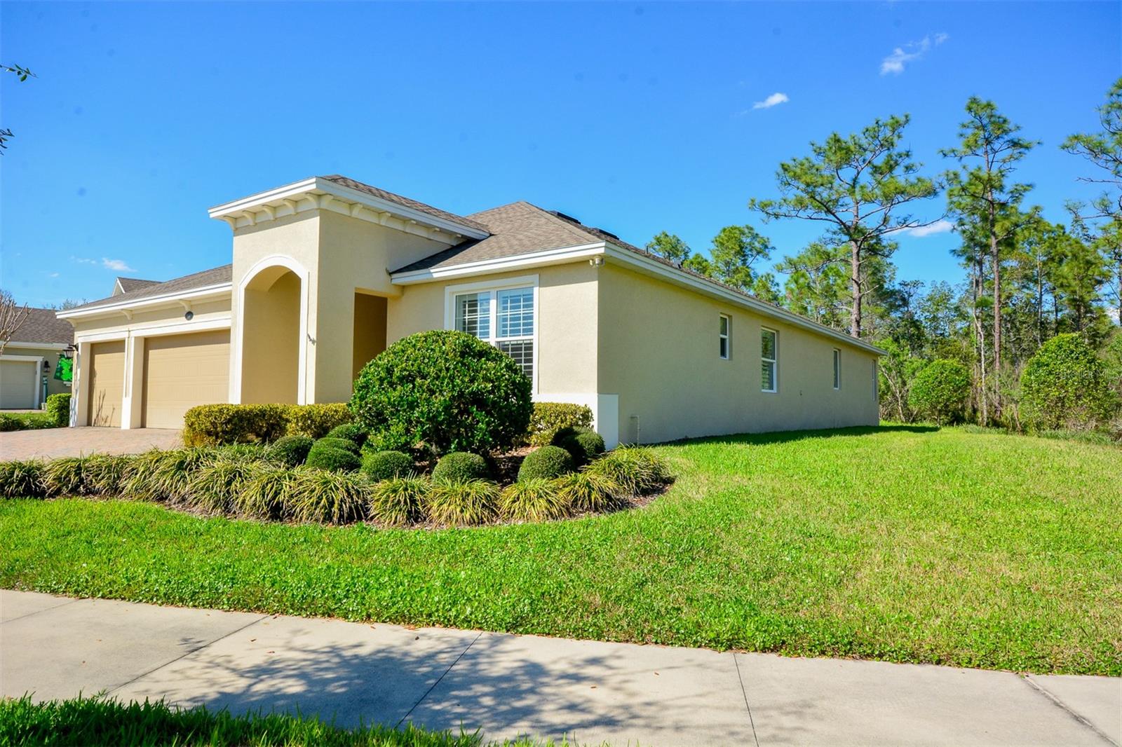 215 AVENHAM DR, DELAND, FL — photo 41