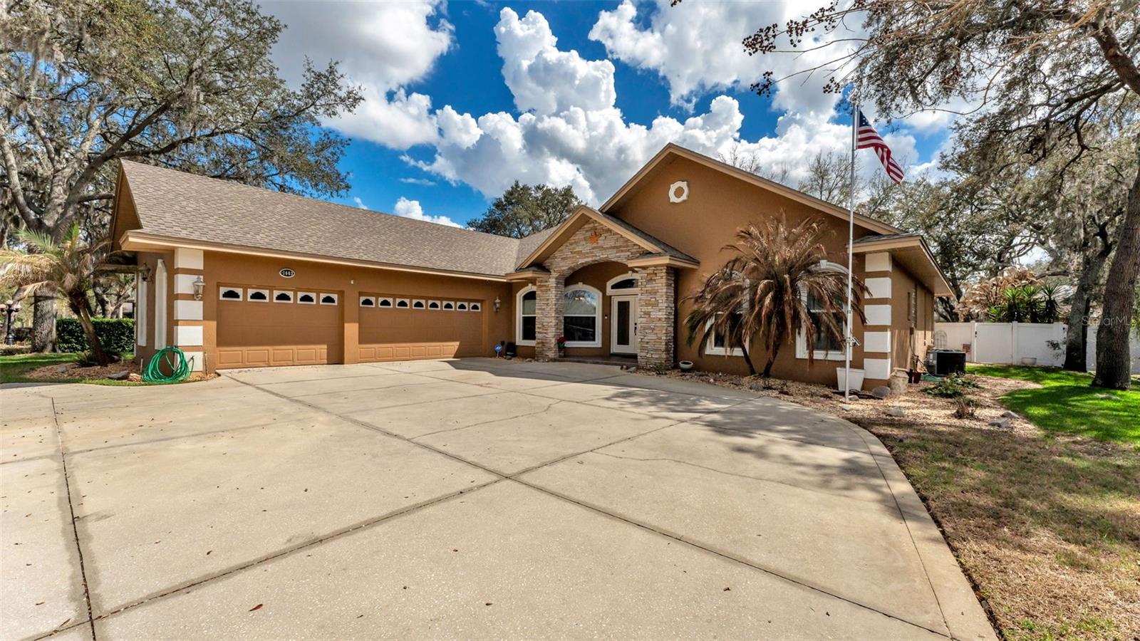 1603 SIR HENRYS TRL, LAKELAND, FL — photo 2