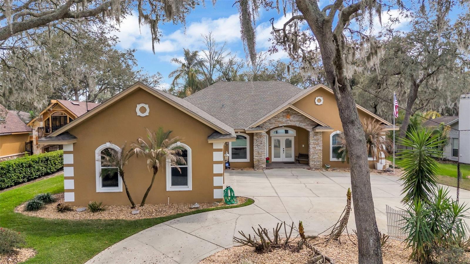 1603 SIR HENRYS TRL, LAKELAND, FL