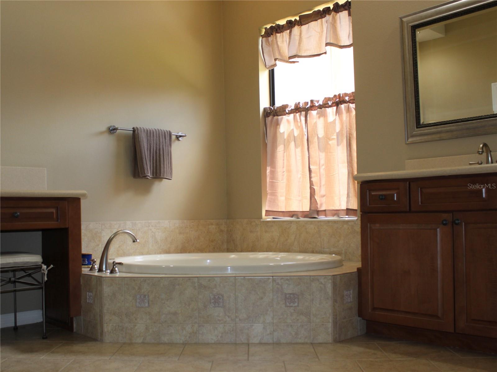 406 PETREL TRL, BRADENTON, FL — photo 10