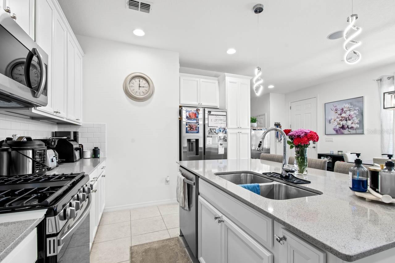 6262 GOLDCOAST AVE, APOLLO BEACH, FL — photo 10