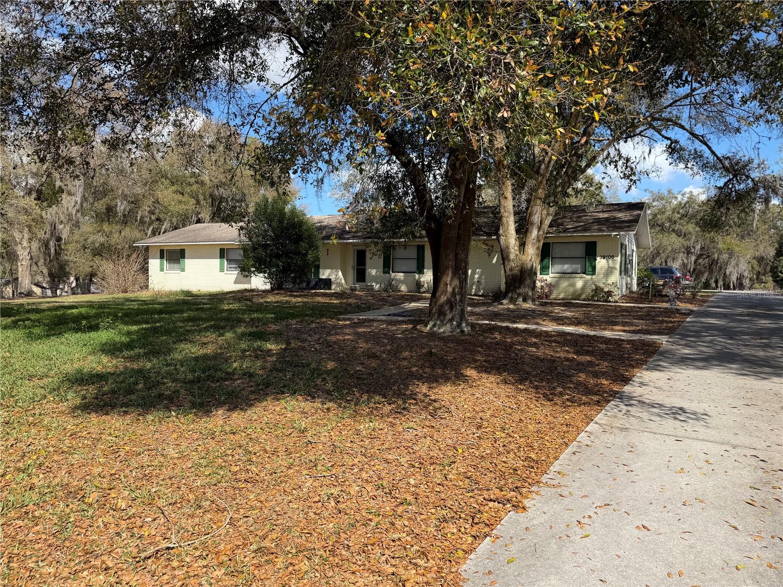 39106 GRAYS AIRPORT RD, LADY LAKE, FL — photo 59