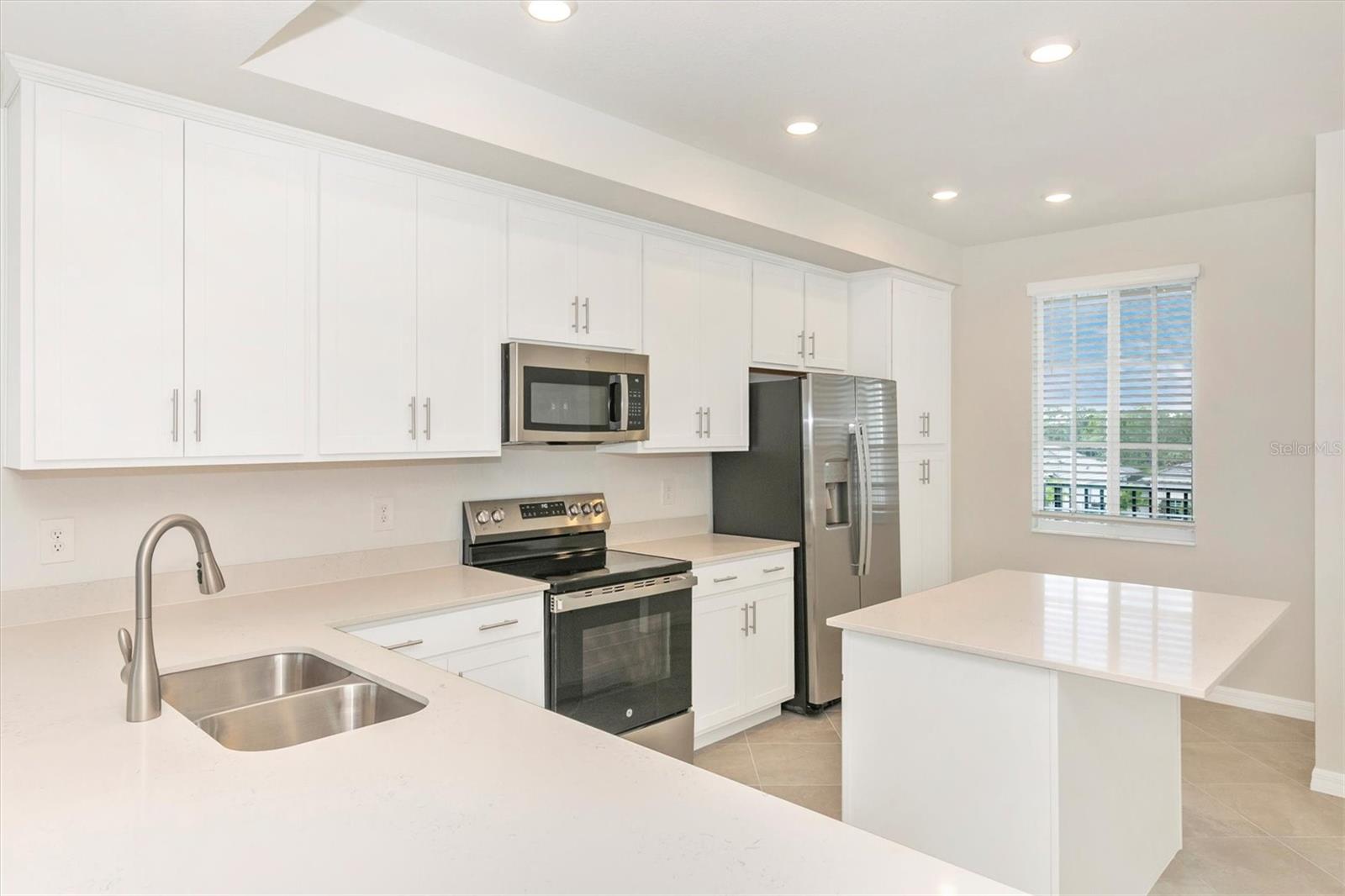 12320 WELLEN GOLF ST #305, VENICE, FL — photo 5