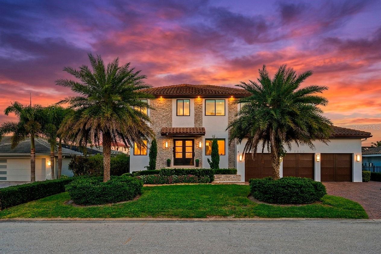 2060 ILLINOIS AVE NE, ST PETERSBURG, FL