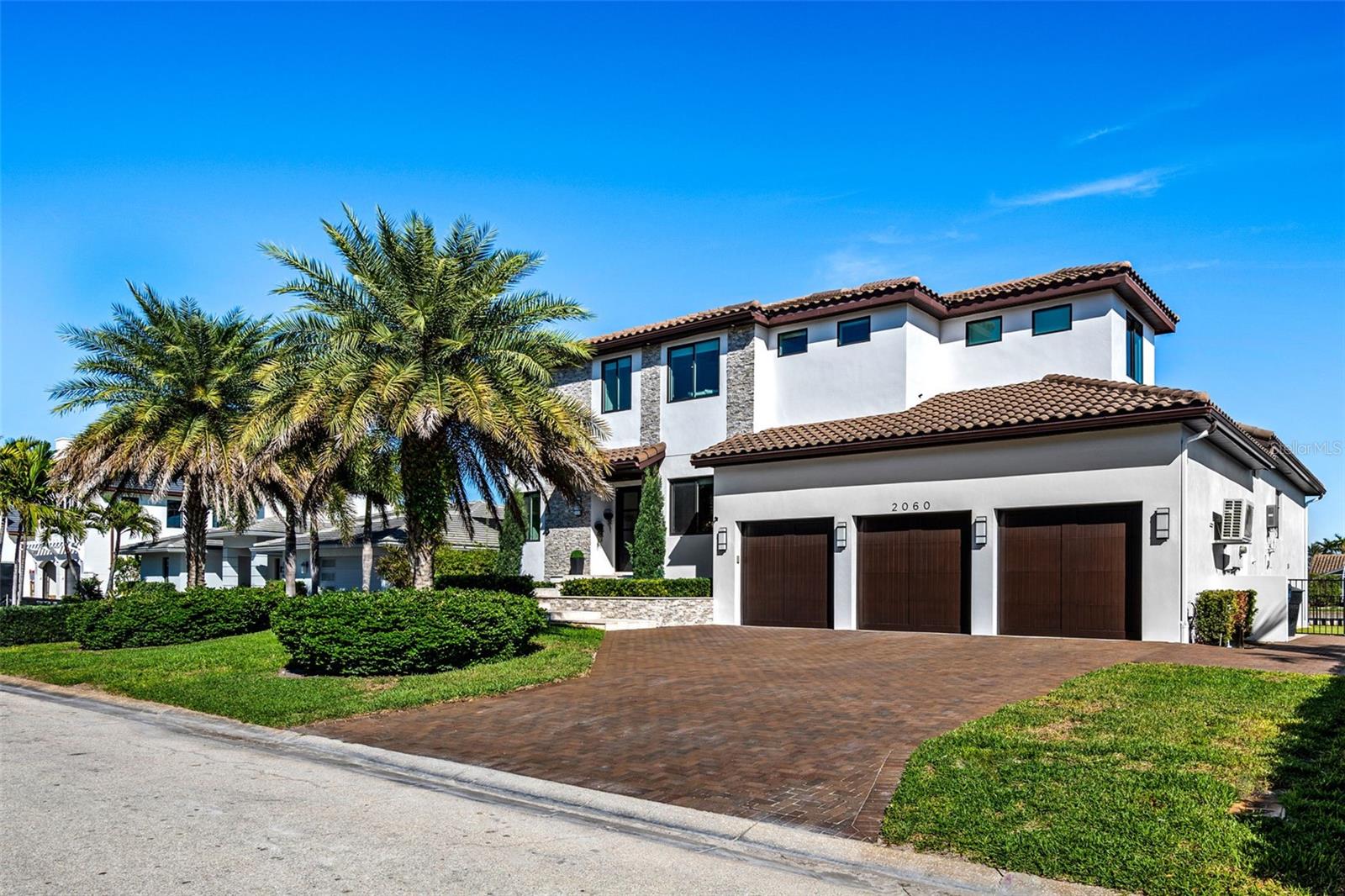 2060 ILLINOIS AVE NE, ST PETERSBURG, FL — photo 11