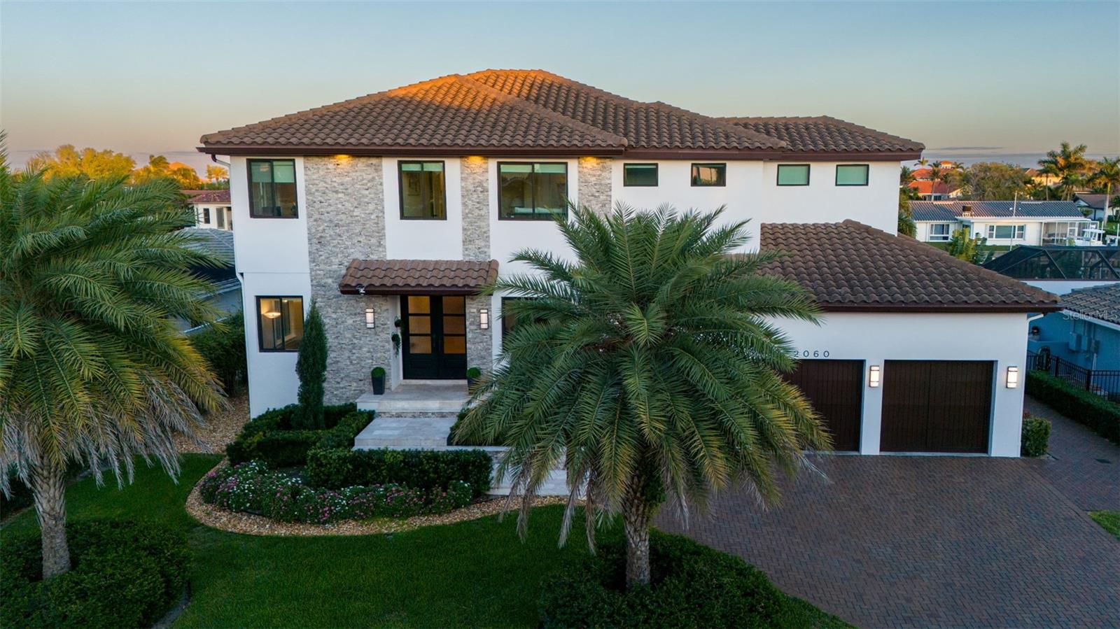 2060 ILLINOIS AVE NE, ST PETERSBURG, FL — photo 13