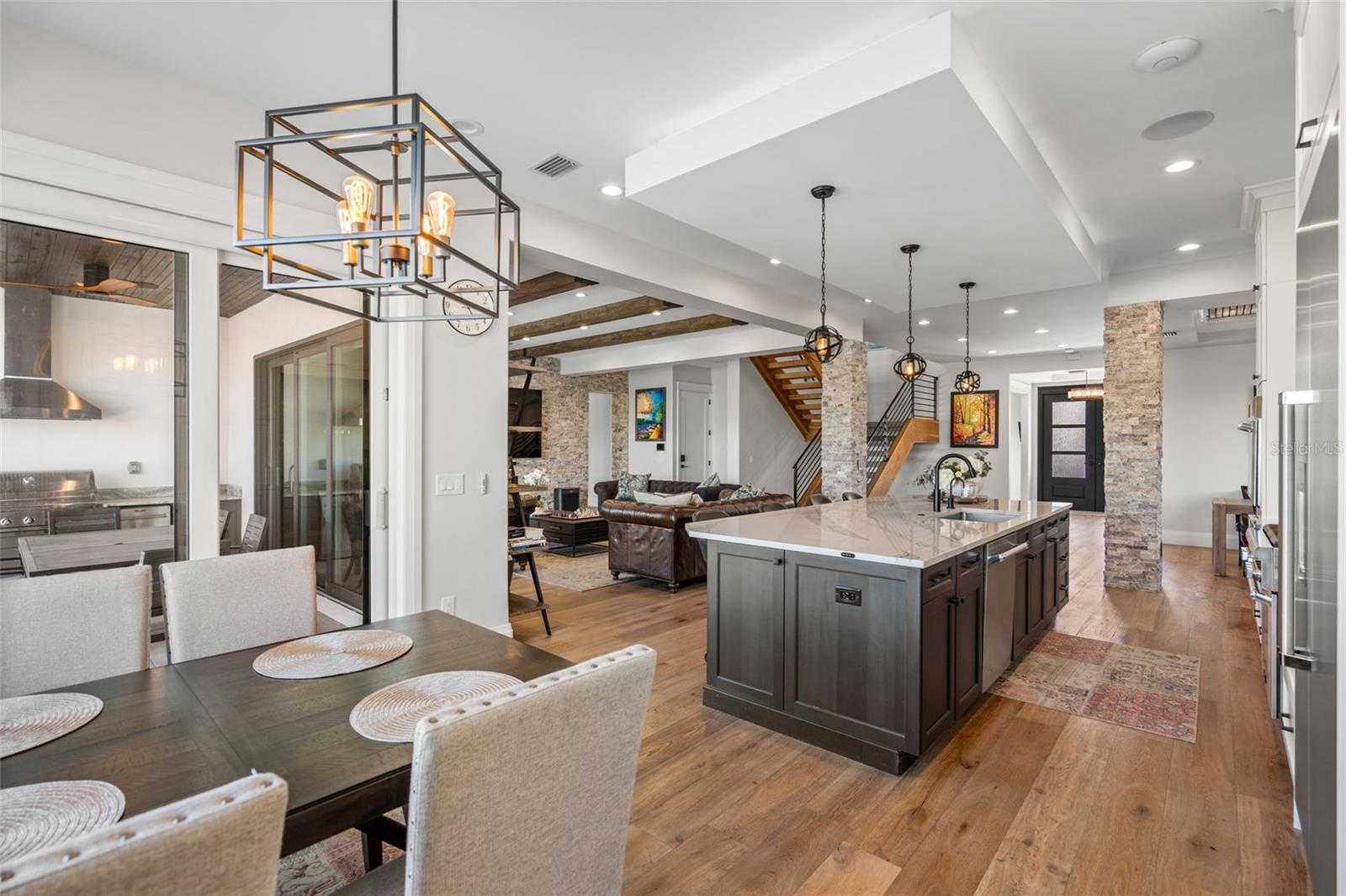 2060 ILLINOIS AVE NE, ST PETERSBURG, FL — photo 30