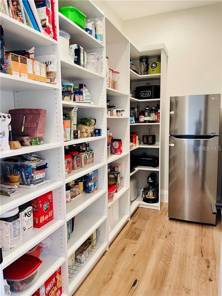 2060 ILLINOIS AVE NE, ST PETERSBURG, FL — photo 32