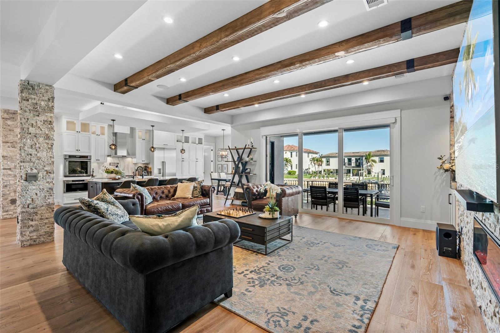 2060 ILLINOIS AVE NE, ST PETERSBURG, FL — photo 40