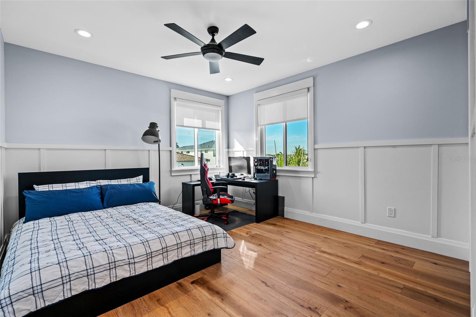 2060 ILLINOIS AVE NE, ST PETERSBURG, FL — photo 79